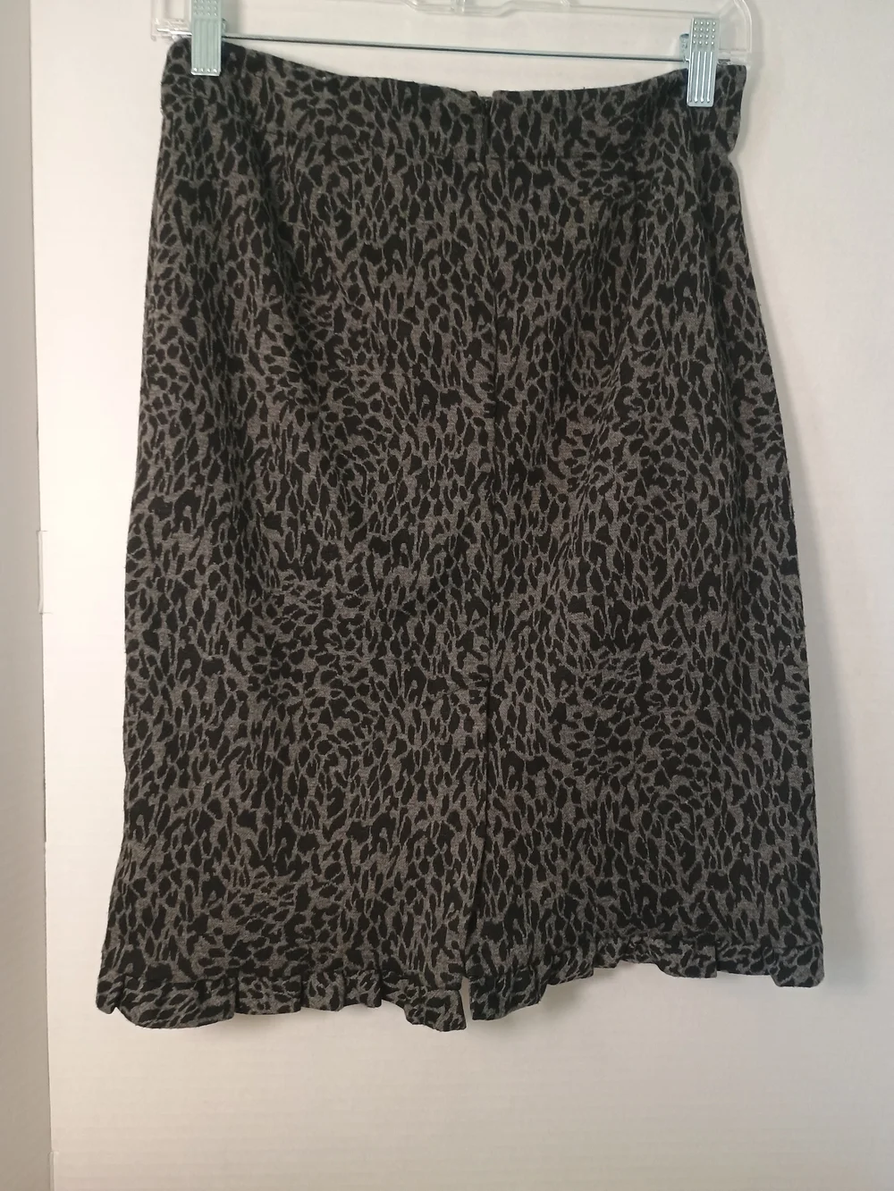 Sunny Leigh Animal Print Midi Skirt Black & Gray Small